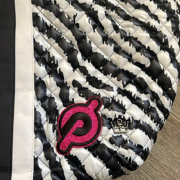 Oliver Thomas/Peloton Zebra Kitchen sink tote. NWT - Picture 2 of 6